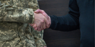 Військовий з Тернополя після полону отримає 50 тисяч гривень допомоги від громади