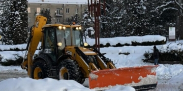 Прибирання снігу