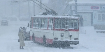 Через відключення світла у Тернополі зупинили тролейбуси на Східний та Сонячний