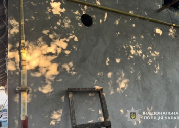 Знімав сусідку