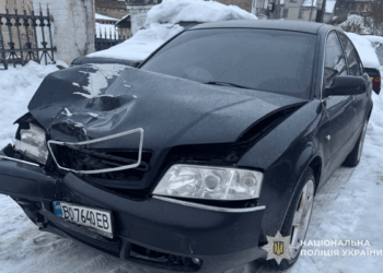 У Почaєві після смертельної ДТП водій Audi втік з місця aвaрії: поліція оголосилa розшук