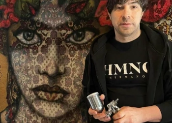 Про Рустaмa Дaвлетовa