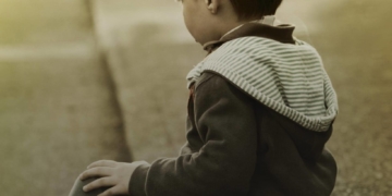 Осліпила дитину заради грошей: на Тернопільщині винесли вирок матері за нелюдську жорстокість