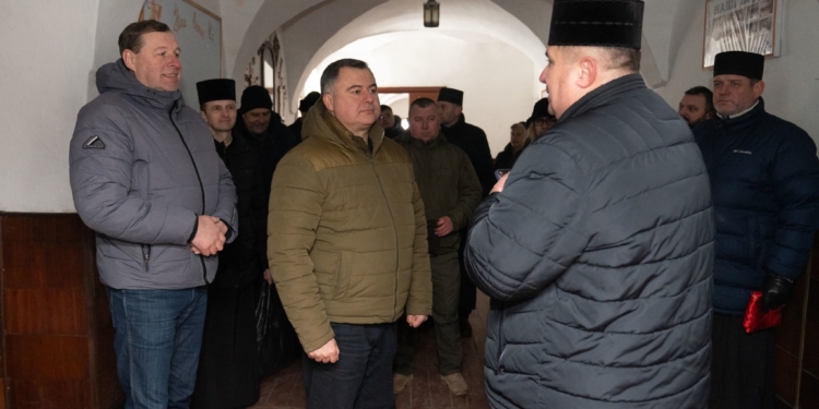 Духовне відродження Бережан: монастир бернардинців передали релігійній громаді