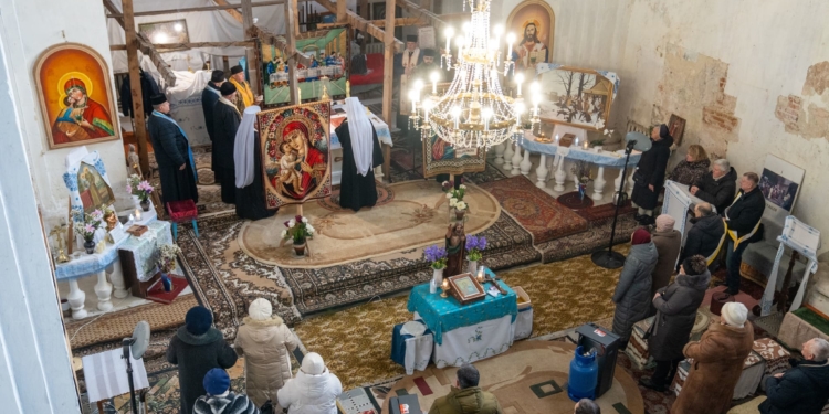 Духовне відродження Бережан: монастир бернардинців передали релігійній громаді