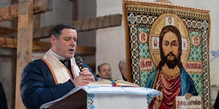 Духовне відродження Бережан: монастир бернардинців передали релігійній громаді