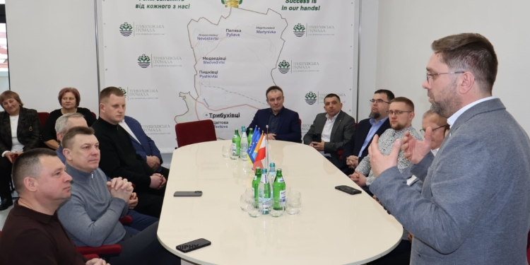 Міжнародний діалог: Трибухівська громада приймала делегацію з Польщі