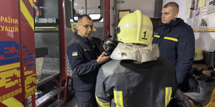 У Тернополі рятувальники влаштували незабутній день для хлопчика з реабілітаційного центру