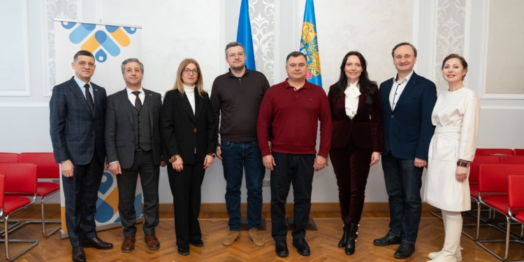 Міжнародна співпраця