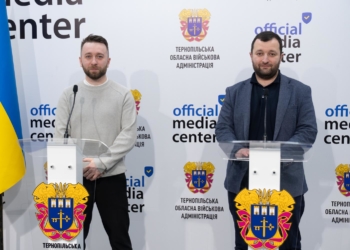 пліч-о-пліч