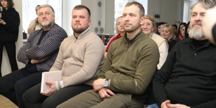 У Тернополі презентували останню книгу Ірини Фаріон «Мова і мовознавці»