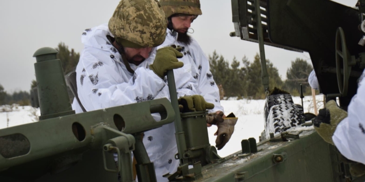 Зимовий гарт: Тернопільські артилеристи відшліфовують майстерність (Фото)