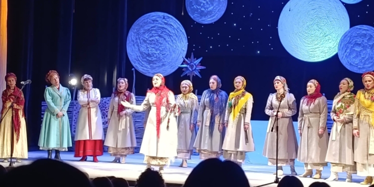 Мистецька терапія для захисників: ветерани та військові зі Збаража відвідали виставу в Тернополі