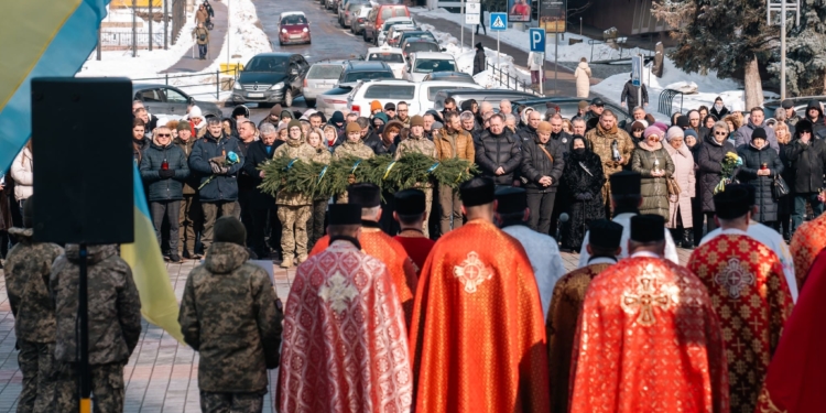 Небесна Сотня тримає небо: Тернопіль вшанував 12-ту річницю подвигу Героїв