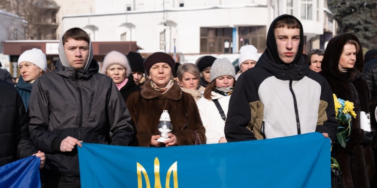 Небесна Сотня тримає небо: Тернопіль вшанував 12-ту річницю подвигу Героїв