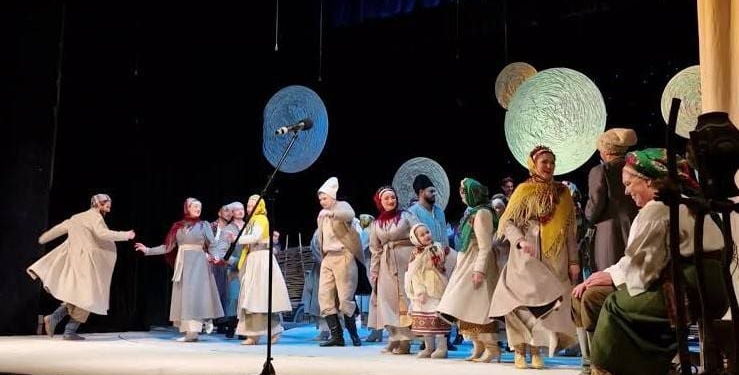 Мистецька терапія для захисників: ветерани та військові зі Збаража відвідали виставу в Тернополі