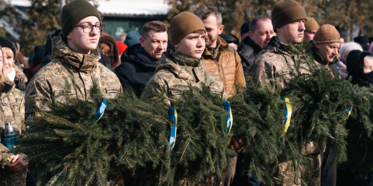 Небесна Сотня тримає небо: Тернопіль вшанував 12-ту річницю подвигу Героїв
