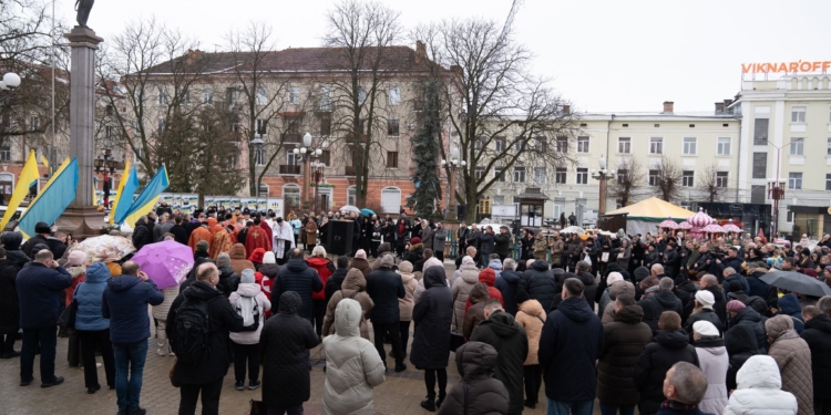 Чотири роки повномасштабної стійкості: Тернопільщина вшанувала пам’ять Героїв у Національний день молитви