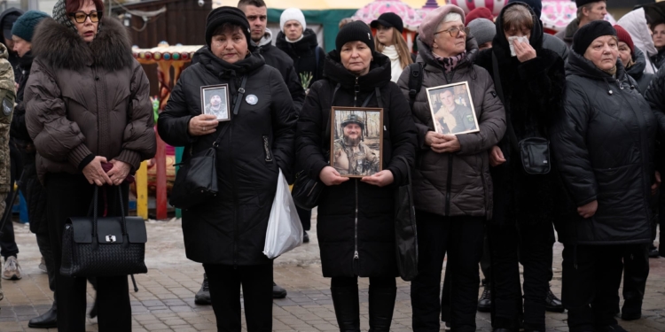 Чотири роки повномасштабної стійкості: Тернопільщина вшанувала пам’ять Героїв у Національний день молитви
