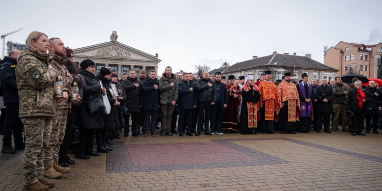 Чотири роки повномасштабної стійкості: Тернопільщина вшанувала пам’ять Героїв у Національний день молитви