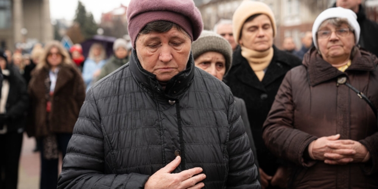 Чотири роки повномасштабної стійкості: Тернопільщина вшанувала пам’ять Героїв у Національний день молитви