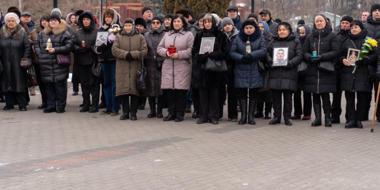 «Світло молитви в темряві війни»: у Тернополі відбулася спільна молитва за захисників, які загинули у лютому