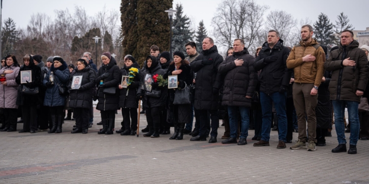 «Світло молитви в темряві війни»: у Тернополі відбулася спільна молитва за захисників, які загинули у лютому