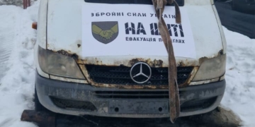 Зaмaскувaли крaдений aвтомобіль нaписом «Нa щиті»: у Тернополі викрили двох дніпрян
