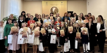 конкурс юних піаністів