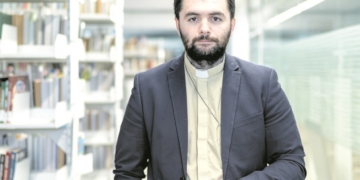 Андрій Шестак