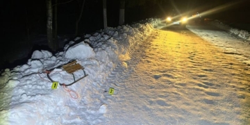 У Кременецькому районі під колеса автомобіля потрапила дитина: поліцейські встановлюють обставини