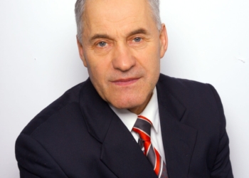 Михайло Бенч