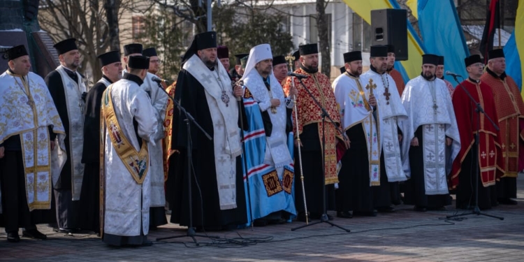 Небесна Сотня тримає небо: Тернопіль вшанував 12-ту річницю подвигу Героїв