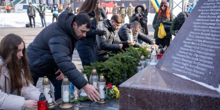 Небесна Сотня тримає небо: Тернопіль вшанував 12-ту річницю подвигу Героїв