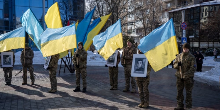 Небесна Сотня тримає небо: Тернопіль вшанував 12-ту річницю подвигу Героїв