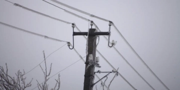 Обледеніння електроліній