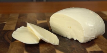 Домашня моцарела