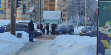 задимівся автомобіль