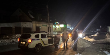 підкупити поліцію