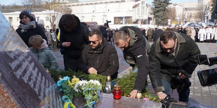 Небесна Сотня тримає небо: Тернопіль вшанував 12-ту річницю подвигу Героїв