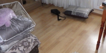 обікрав друзів