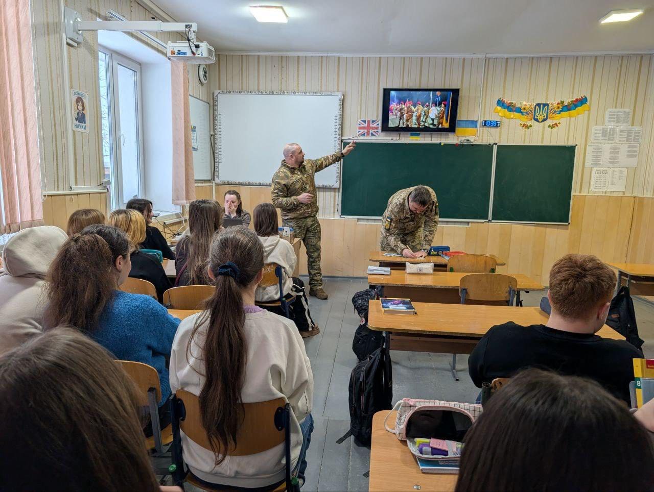 сучасний комплект автономного енергозабезпечення
