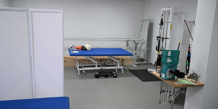 Подвійне оновлення лікарні в Ланівцях: відкрито реабілітаційний центр та операційну в укритті