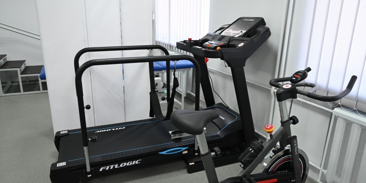 Подвійне оновлення лікарні в Ланівцях: відкрито реабілітаційний центр та операційну в укритті