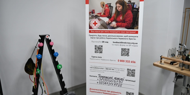 Подвійне оновлення лікарні в Ланівцях: відкрито реабілітаційний центр та операційну в укритті