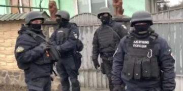 поліція обшуки