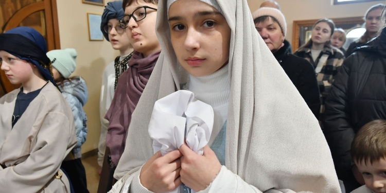 Жива віра: у Тернополі діти представили театралізовану Хресну дорогу