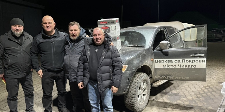 Чотири доби на фронті: Володимир Шматько передав допомогу чортківським захисникам на п’яти напрямках