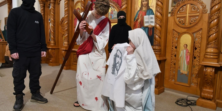 Жива віра: у Тернополі діти представили театралізовану Хресну дорогу