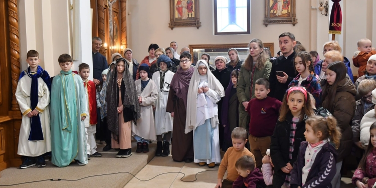 Жива віра: у Тернополі діти представили театралізовану Хресну дорогу